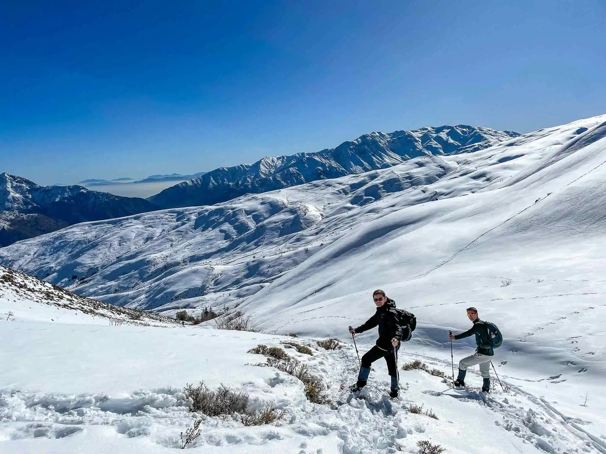 snowshoeing tour trekking con raquetas tour santiago chile ecordua