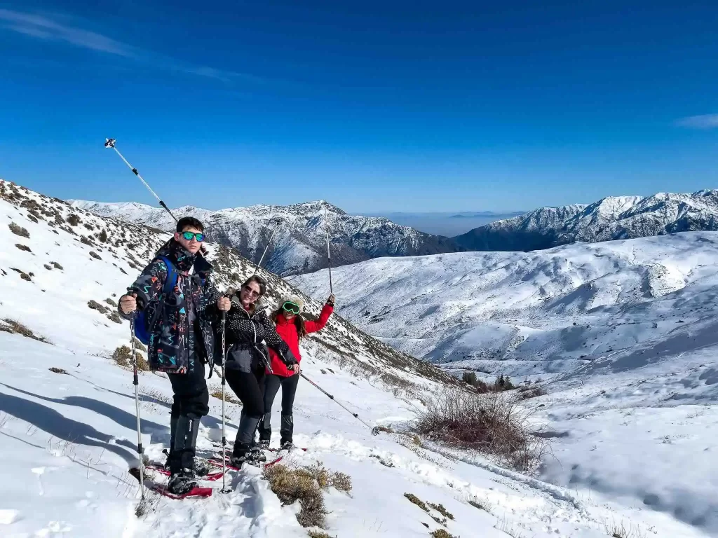 snowshoeing tour trekking con raquetas tour santiago chile ecordua