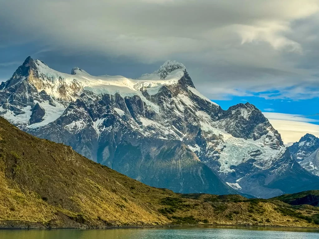 tour valle del frances torres del paine trekking hiking