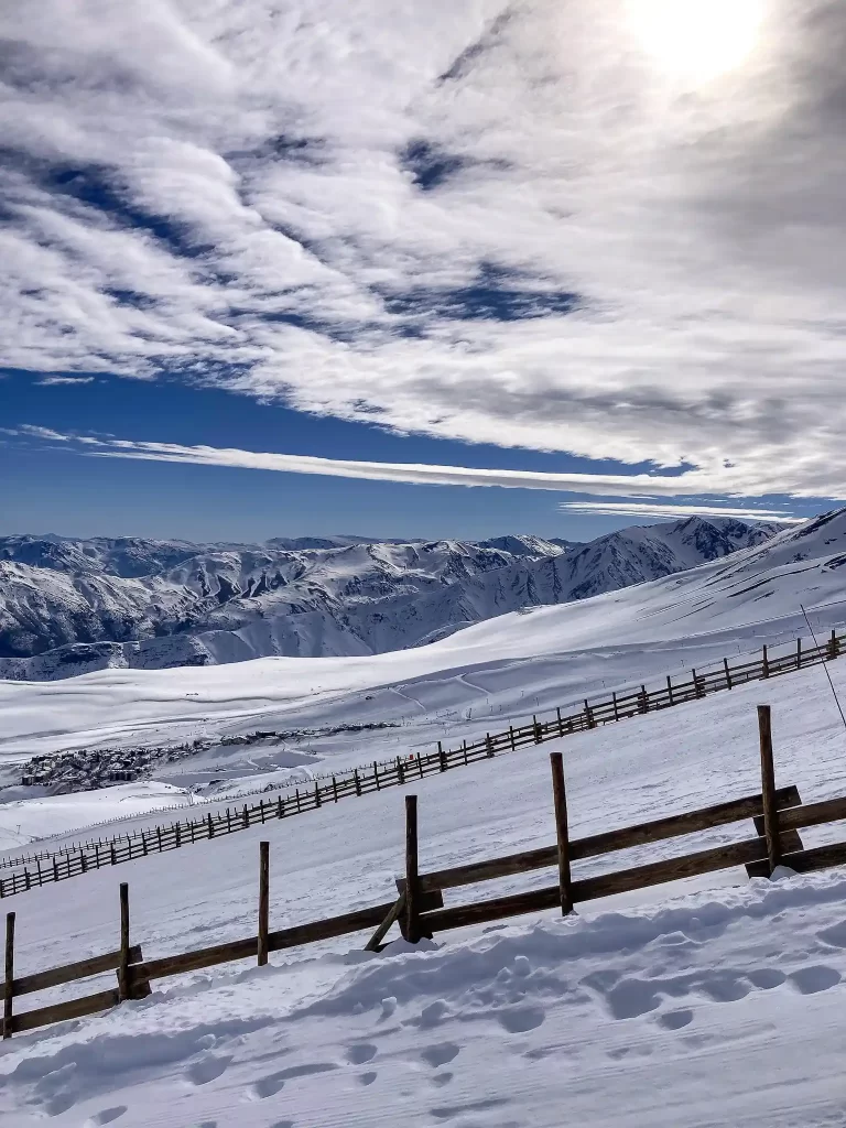 skiing-day-tour-el-colorado-chile-ecordua15